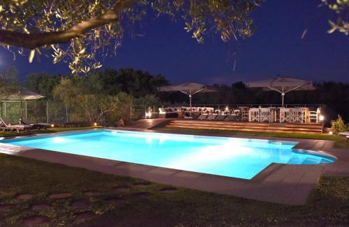 Gouvia Villa | Beautiful 9-Bed Villa in Gouvia with Tennis Court