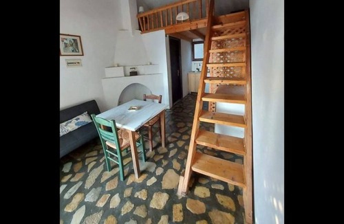 Koumeika House | Beautiful house located on a hill in Samos Island, 400 m from an organized beach
