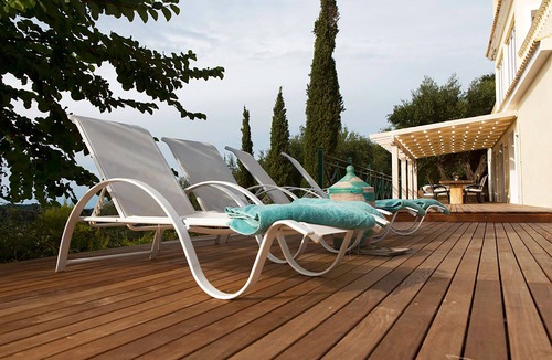 Magoulades Villa | Beautiful Modern Villa With Large Pool And fantastic Sea Views.