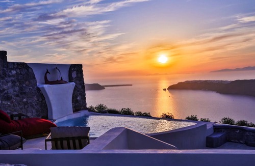 Imerovigli Villa | Beautiful Santorini Villa | 1 Bedroom | Vinsanto Honeymoon Villa | Private Pool