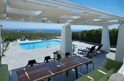 Pyrgos Villa | Beautiful Santorini Villa | 6 Bedrooms | The Sky Mansion | Picturesque Sea.