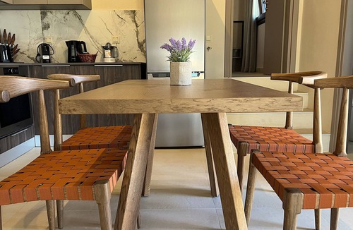 Vigla Apartment | Beautiful vacation apartment with pool right on the beach
