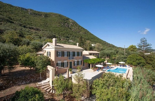 Vatos Villa | Beautifully Renovated 19th Century Country House, A/C, Private Pool, just 5mins from Ermones Beach!