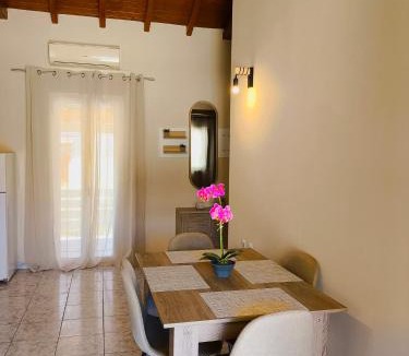 Petriti Apartment | Bella Casa