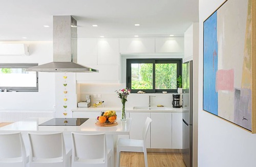 Kato Galatas Villa | Belle Helene Villa in beautiful Kalamaki, Chania with private pool & Jacuzzi