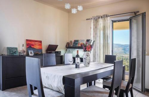 Lakithra Villa | Belle Helens Villa, Lakithra