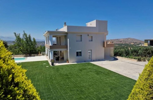 Episkopi Villa | BH201 - R - Villa Heraklion /coordinates: 35.287991, 25.232259