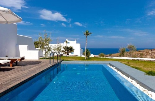 Kamari Villa | BH257 - C - Suite Santorini