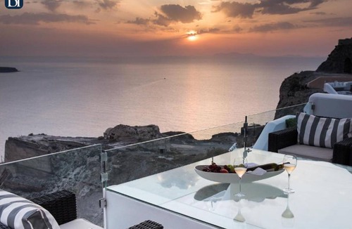 Oia Villa | BH454 - R - Suite Santorini