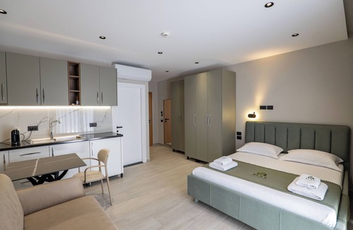 Sarande Apartment | Blas Residence