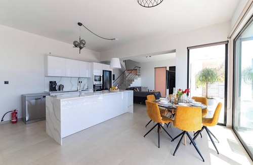 Rhodes Town Villa | Blue Hills Villa in Kallithea