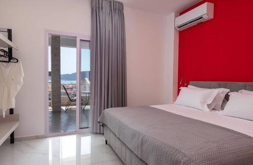 Sarti Condo | Blue Horizon Sarti - Cozy Double Seaview Gem