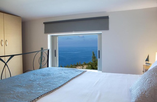 Drimonas Villa | BLUE VILLA KATHISMA