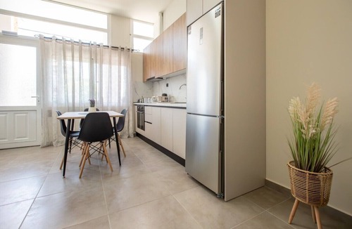 Flogita Apartment | BnB Living Apartment by Rentals Pro - Nea Flogita Halkidiki
