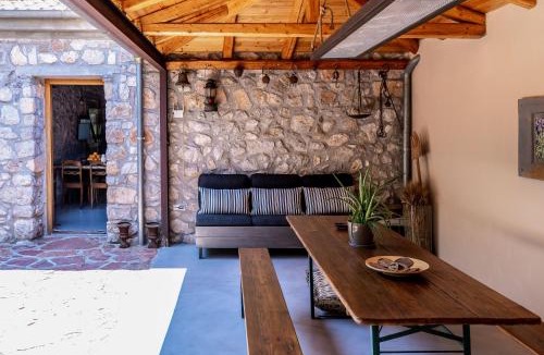 Neo Souli House | Boutique Stone Cottage
