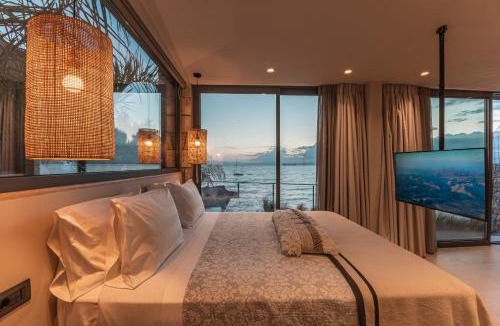 Paralia Vergas Villa | Bungalows at Almiros Beach