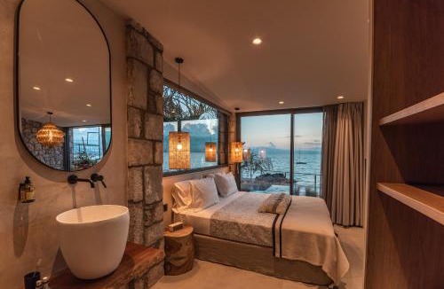 Paralia Vergas Villa | Bungalows at Almiros Beach