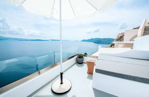 Oia Villa | Caldera Serenity Cave Villa | Oia, Santorini | Breathtaking Caldera Views