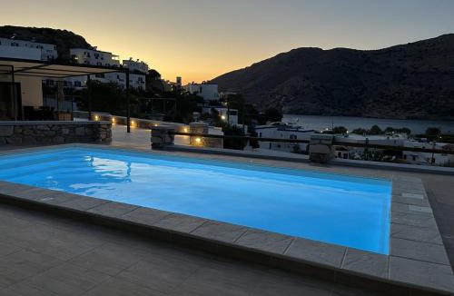 Galissas Apartment | Caldera Suites "Φάρος"