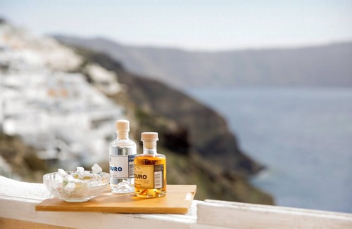 Oia Villa | Caldera villa 520 with private swimming pool and sea view