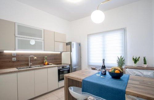 Skiathos Town Apartment | Capolavoro Sea View Villa, 6 pers by MPS
