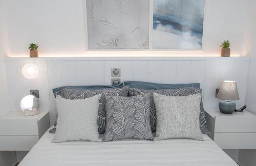 Skiathos Town Apartment | Capolavoro Sea View Villa, 6 pers by MPS