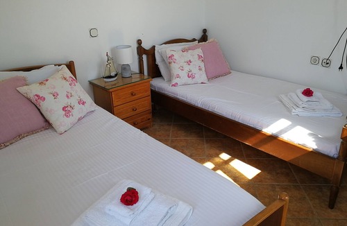 Logaras House | Captain's Andrew Hide Away 150 meters from Logaras Beach