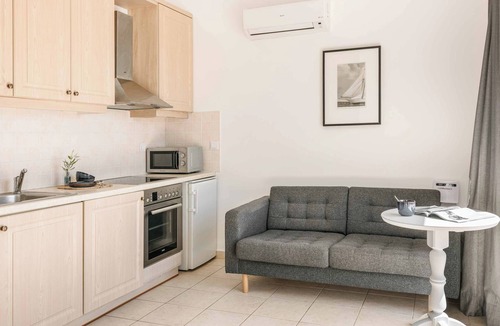 Skala Villa | Caretta Beach Villa - One Bedroom Villa, Sleeps 2
