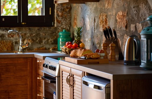Elounda Cottage | Carob Cottage