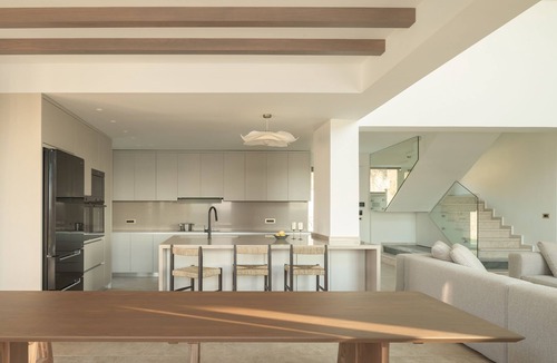 Perama Villa | Casa Beleza Villa, a Mythical Retreat