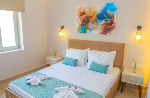 Chania Old City Hotel | Casa de Potie - Casa 7: Double Room With Balcony in the Heart of Chania Old Town