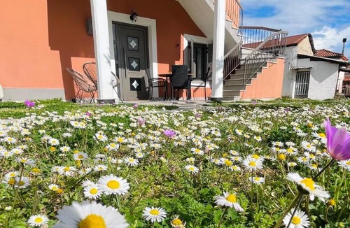 Palaiomonastiron Apartment | Casa Delicosta- 2 Flat Country house with garden, 15 min from Trikala
