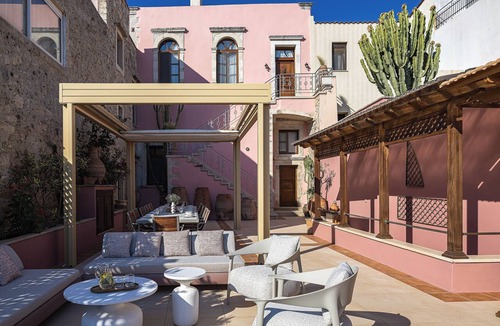 Atsipópoulon Villa | Casa Dell' Aristea, a Private Venetian Manor