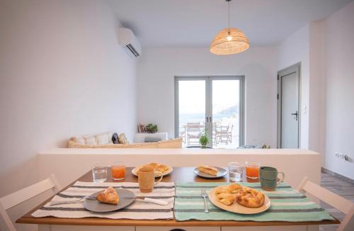 Kamari House | Casa Landea - Sea View Retreat