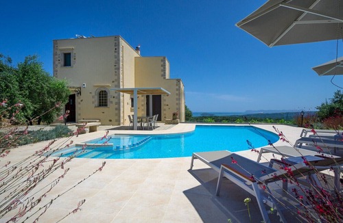 Platanias Villa | Casa Rustica with 2 bedrooms and a private pool in Maleme, Chania