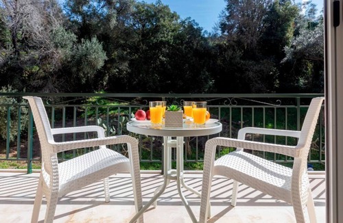Kanoni Apartment | Casa Timos - a stylish, comfortable retreat