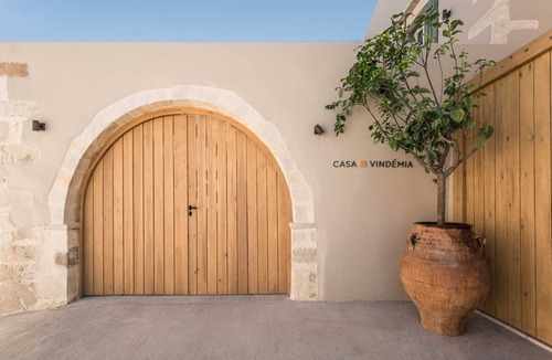 Adele House | Casa Vindemia, House