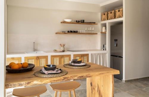 Kato Diminio Apartment | Cavo dio 5 - Beachfront Bliss - Cozy Apartment Pool Sunsets