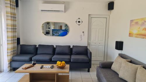 Eretria Apartment | Cezar Villa
