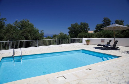 Makratika House | Charming 2-Bed Villa with Private Pool, Garden & Sunning Sunrise Views