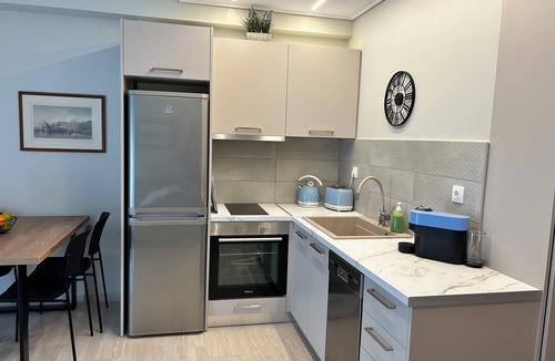 Ilisia Apartment | Charming 2-bedroom apartment with WiFi, AC in pleasant Athina