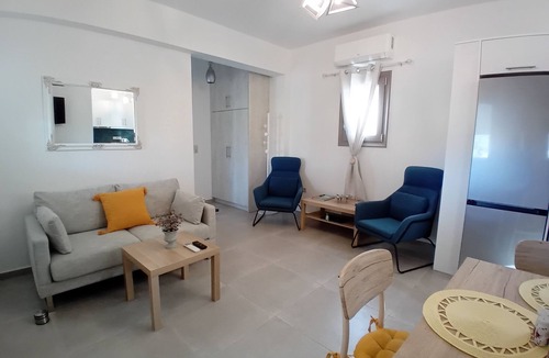 Pitsidia House | Charming 2-bedroom house with WiFi and AC in enchanting Pitsidia