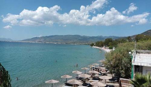 Mikri Mantineia House | Charming Seaside Stay in Verga - Relax in Style