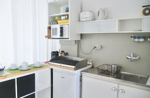 Parikia Apartment | Charming two-room apartment with terrace, up to 4: 300m from Livadia beach