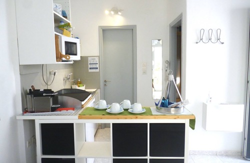 Parikia Apartment | Charming two-room apartment with terrace, up to 4: 300m from Livadia beach