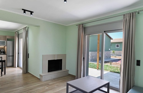 Lefkada Town Villa | Charming Villa Penelope with Private Pool walking distance to Lefkada town