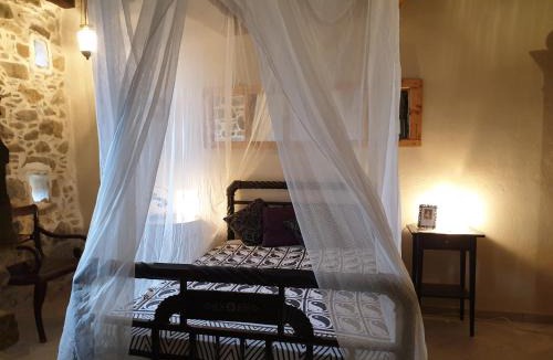 Volissos House | Chios Houses, beautiful restored traditional stone houses with an astonishing seaview