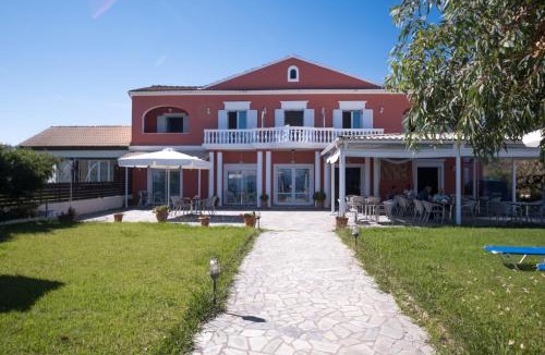 Petriti Bed & Breakfast | Christina Beachfront Rooms By Hotelius