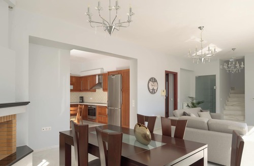 Pigianos Kampos Villa | Christina Villa I, Steps to Sandy Beach