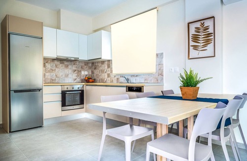Agia Marina Villa | Chryseis Villa Chania: Walk to Beach, Shops & Restaurants/Private Heated Pool